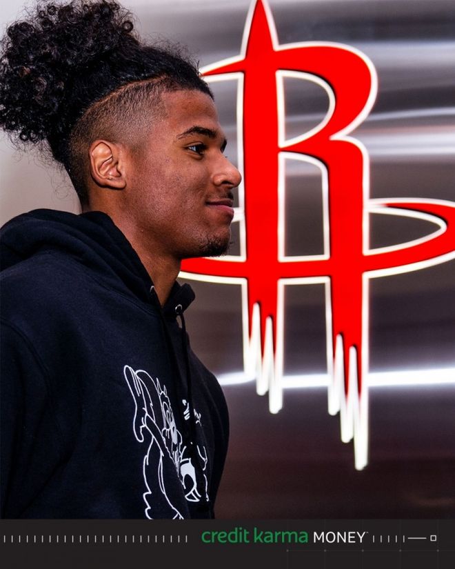 包含赛地聚焦——全明星赛冲刺阶段热度飙升，斯图加特官宣签约，更衣室稳定，球队文化再被提及的词条-九游娱乐