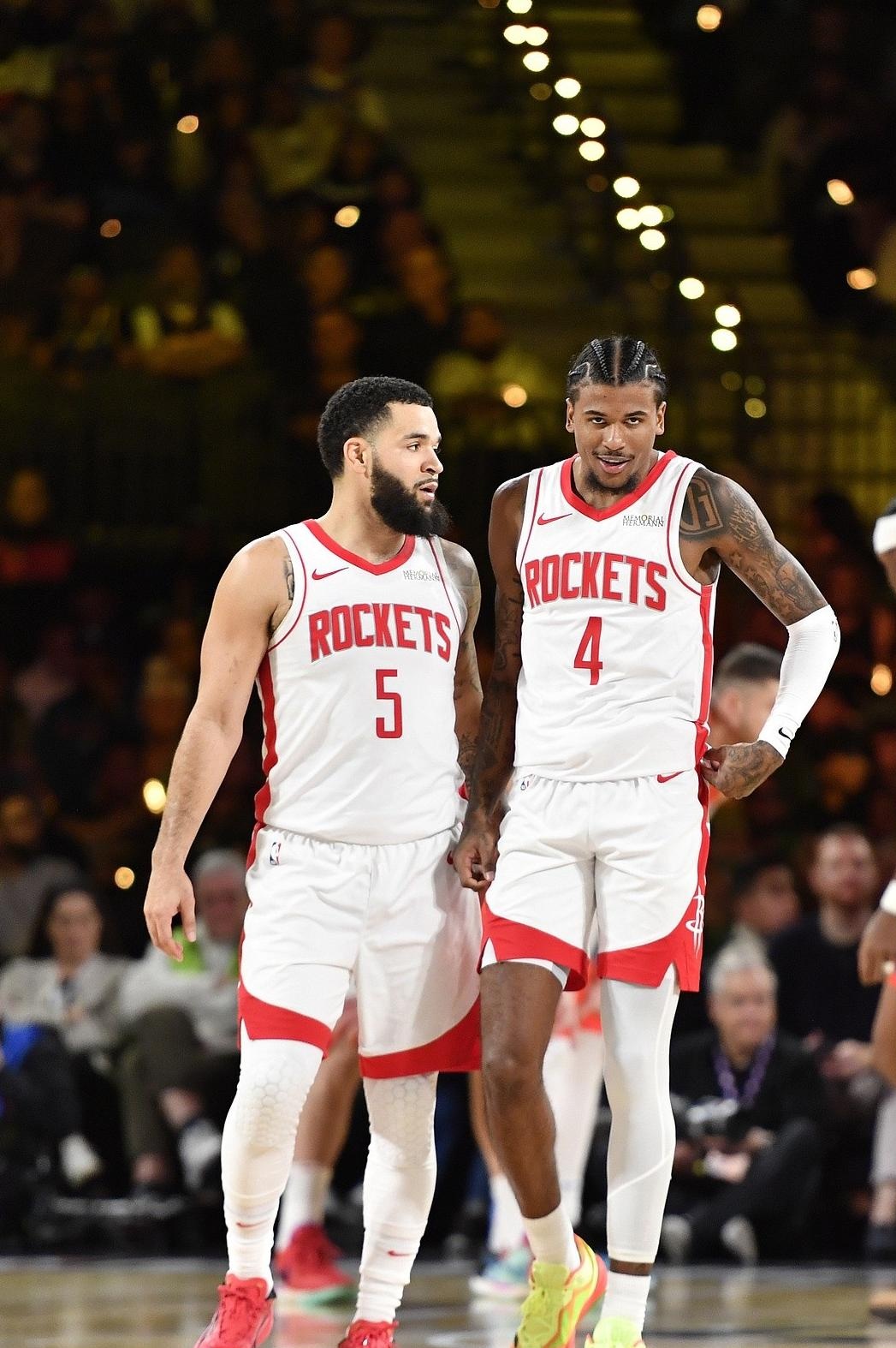 NBA常规赛今晚走向成谜，休斯敦火箭豪取连胜，媒体盛赞，心理建设被强调的简单介绍