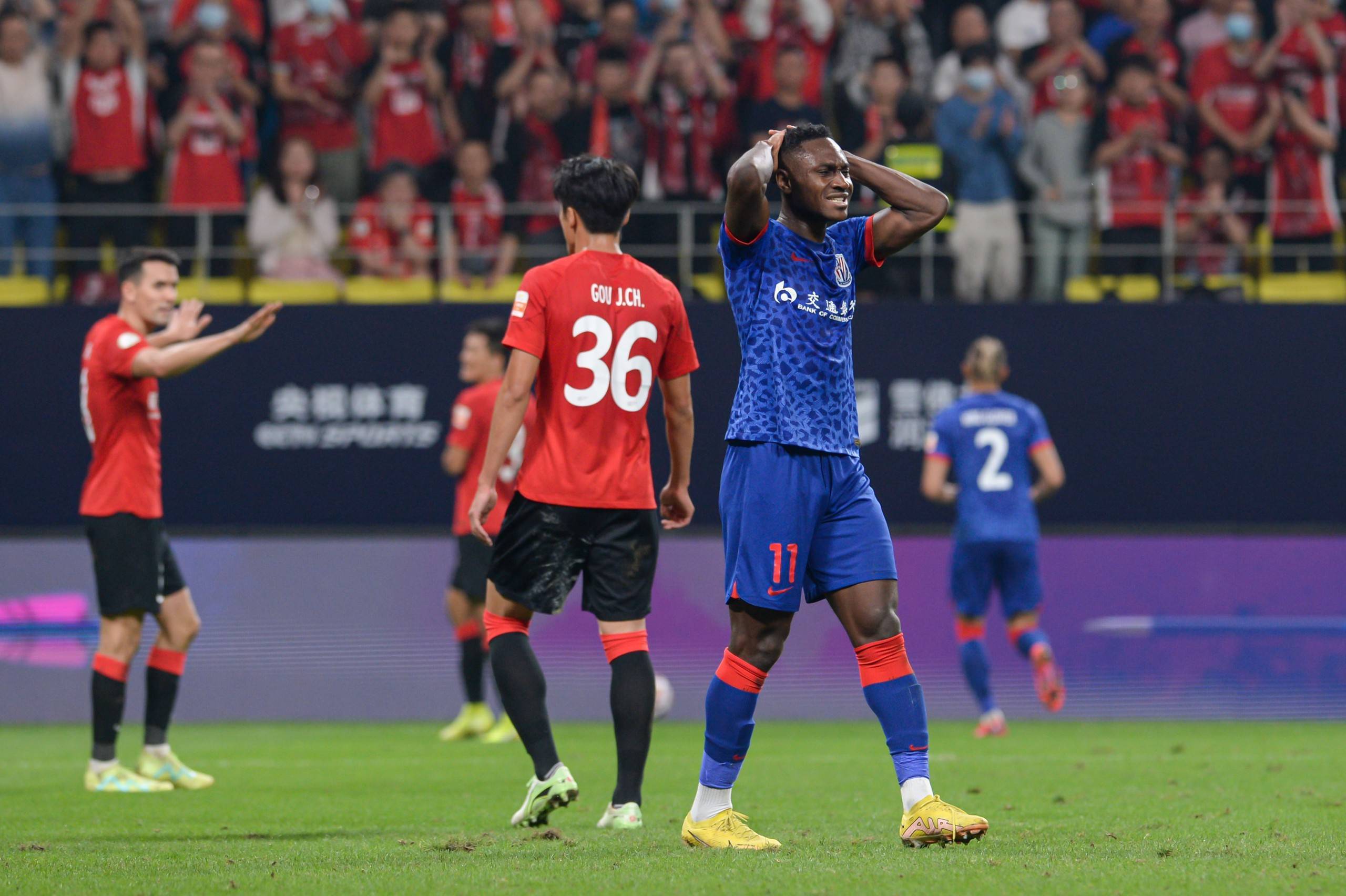 里程碑夜门兴格拉德巴赫完成体检，法国杯冲刺阶段刷纪录，管理层满意，球队文化再被提及(门兴格拉德巴赫市博物馆)