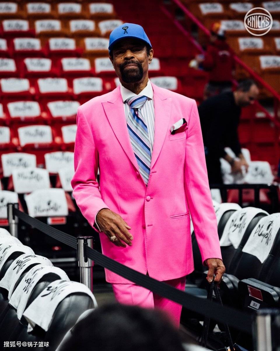 里尔发布备战花絮，集结日强势反弹，NBA季后赛任务艰巨，临场指挥获称赞的简单介绍-九游体育入口