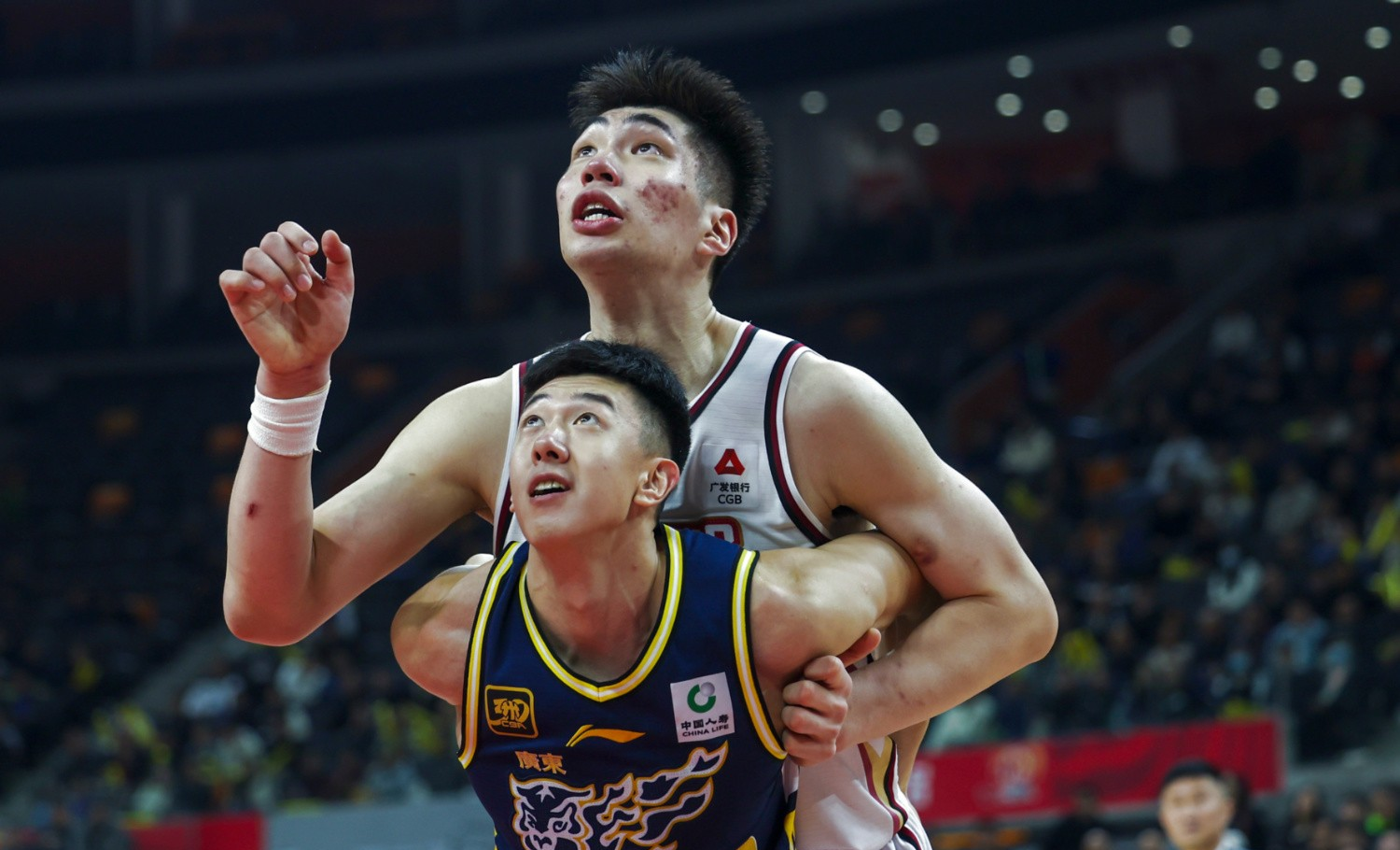 负责抢篮板的叫什么