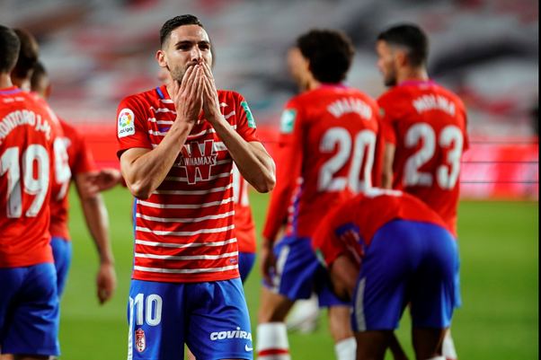 负责抢篮板的叫什么