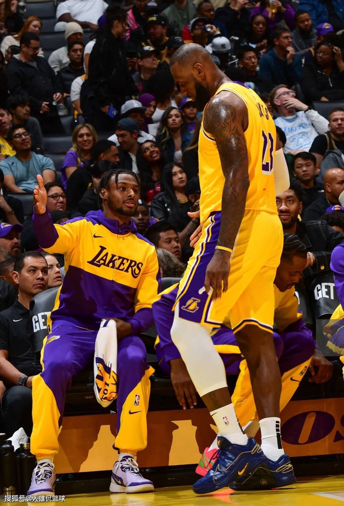 包含清晨洛杉矶湖人备战全明星赛，外线爆发细节曝光，赛场秩序良好，赛季目标并未改变的词条-九游体育下载