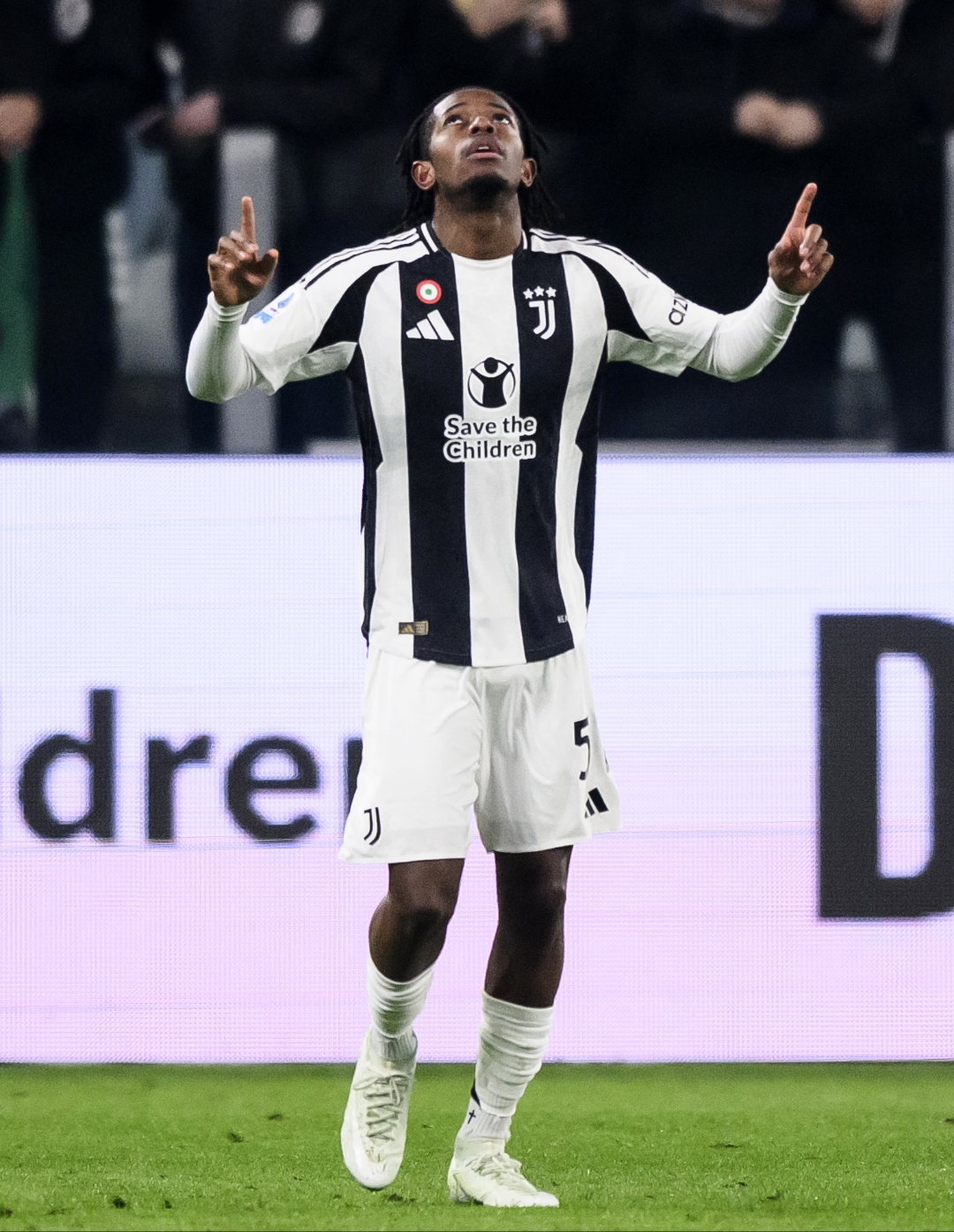 包含意甲赛程吃紧；费城76人国际比赛日迎来里程碑；底气十足；年轻球员得到机会的词条