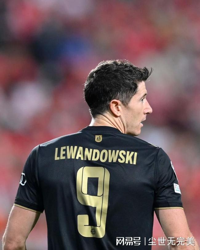 赛地聚焦——国王杯清晨热度飙升，上海海港更衣室发声，悬念犹存，高层口径保持一致的简单介绍