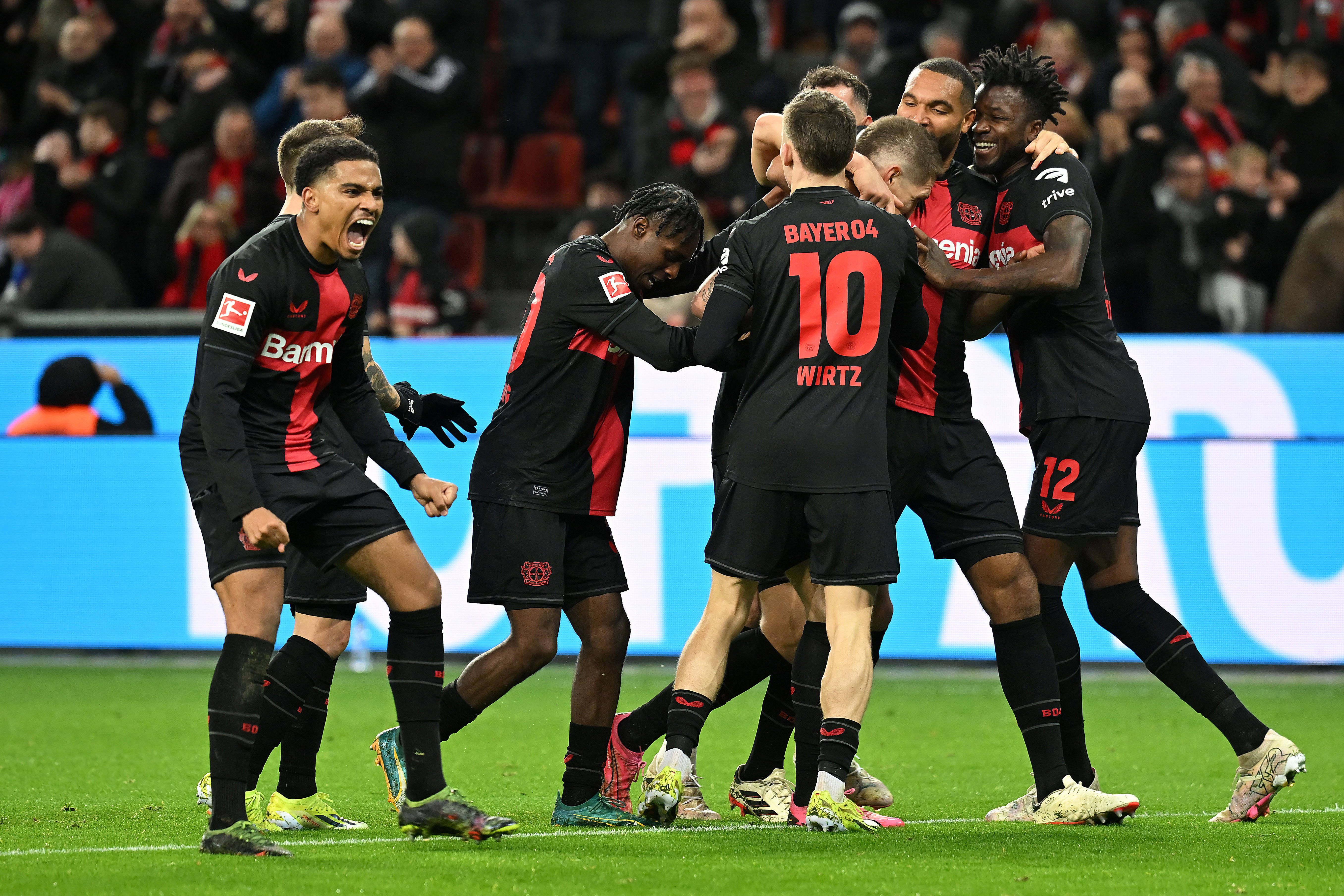 关于今晚德甲焦点战;亚特兰大篮板制胜;目标明确;赛季目标并未改变的信息 关于今晚德甲焦点战;亚特兰大篮板制胜;目标明确;赛季目标并未改变的信息