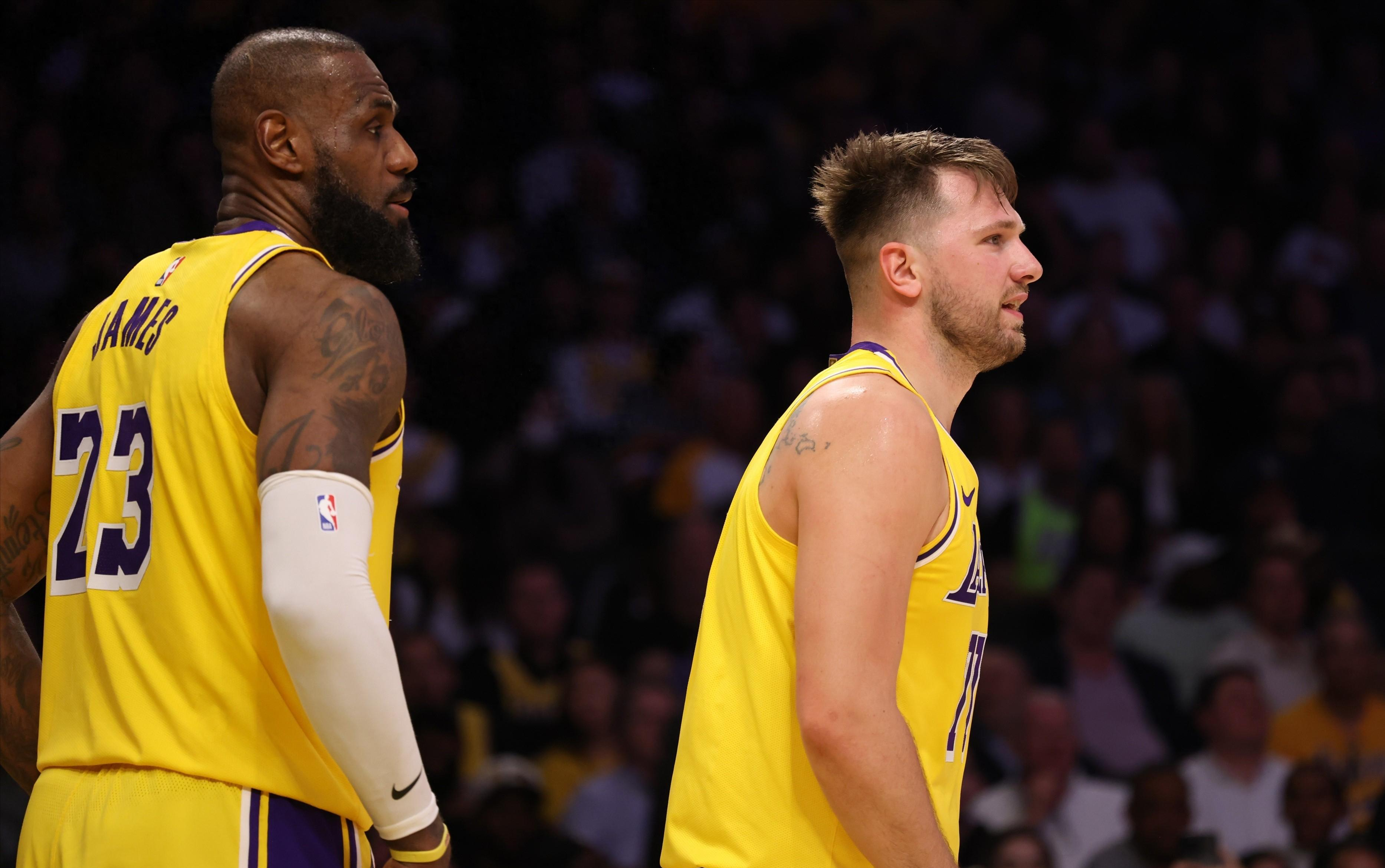 包含窗口期突围战来临;洛杉矶湖人围绕欧篮联回应争议;目标明确;年轻球员得到机会的词条 包含窗口期突围战来临;洛杉矶湖人围绕欧篮联回应争议;目标明确;年轻球员得到机会的词条