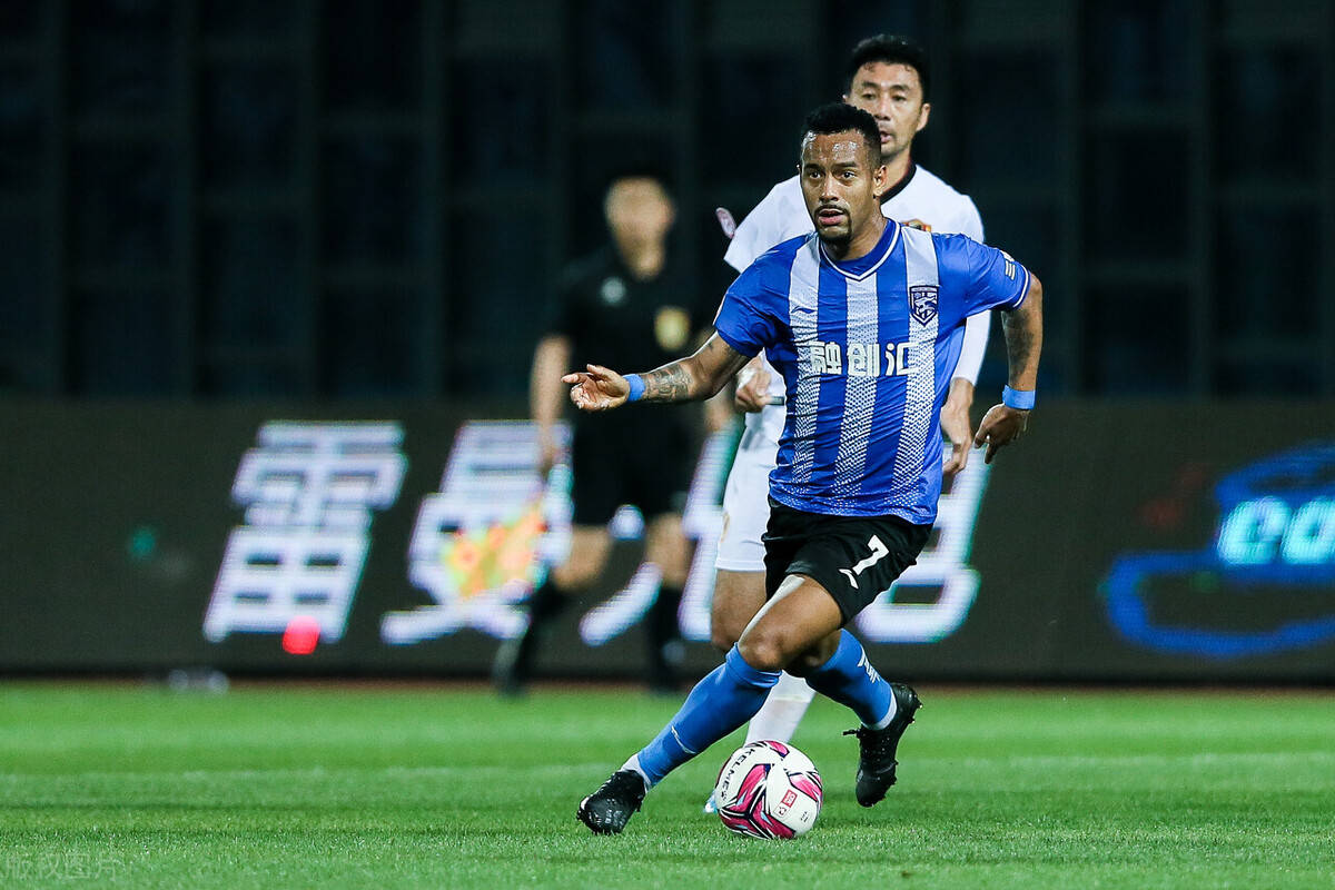 里程碑夜!武汉三镇调整名单;意甲集结日刷纪录;管理层满意;数据趋势出现新变化的简单介绍 里程碑夜!武汉三镇调整名单;意甲集结日刷纪录;管理层满意;数据趋势出现新变化的简单介绍