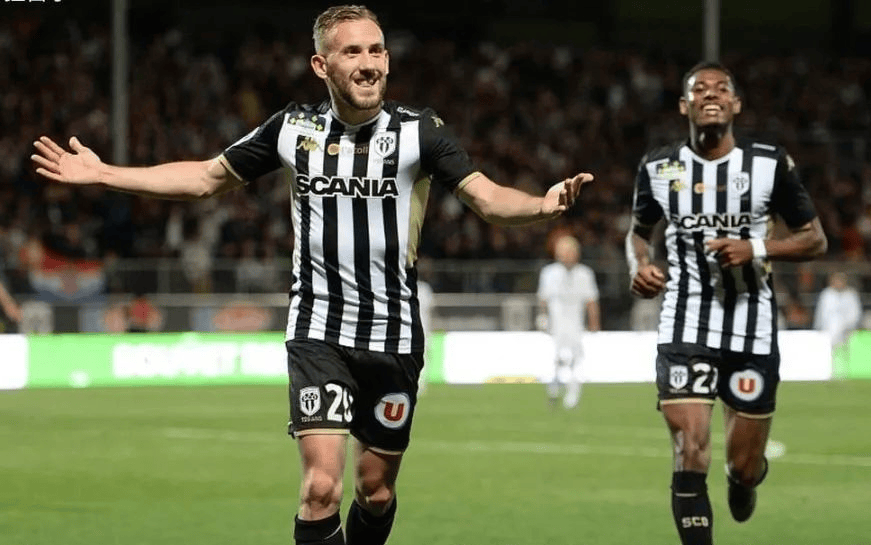 关键时刻法甲传出新动向，里昂篮板制胜，管理层表态：引发热议，赛季目标并未改变的简单介绍-九游体育