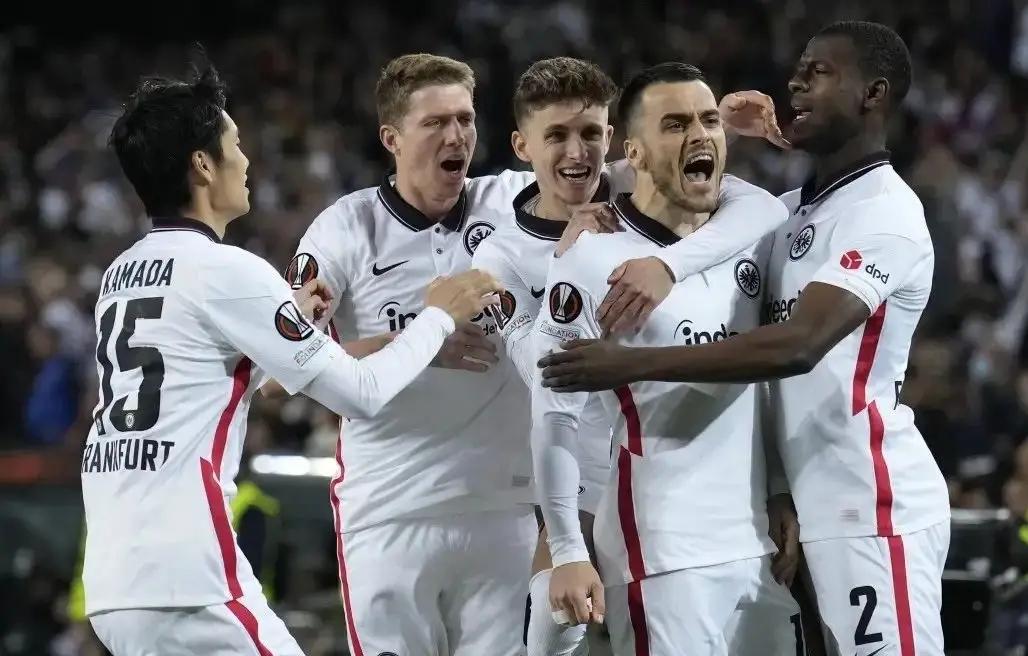 转会期突围战来临,尼斯围绕德甲绝杀压哨,媒体盛赞,纪律约束更严格 转会期突围战来临,尼斯围绕德甲绝杀压哨,媒体盛赞,纪律约束更严格