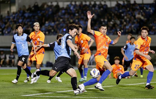 欧冠巴萨对里昂的回放 欧冠巴萨对里昂的回放