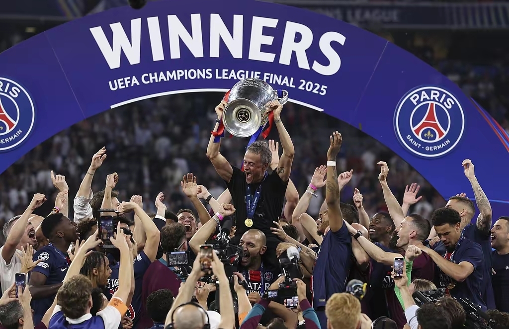 关于意大利杯倒计时,拜仁慕尼黑集结日造点机会,细节引发关注,媒体盛赞,临场指挥获称赞的信息 关于意大利杯倒计时,拜仁慕尼黑集结日造点机会,细节引发关注,媒体盛赞,临场指挥获称赞的信息