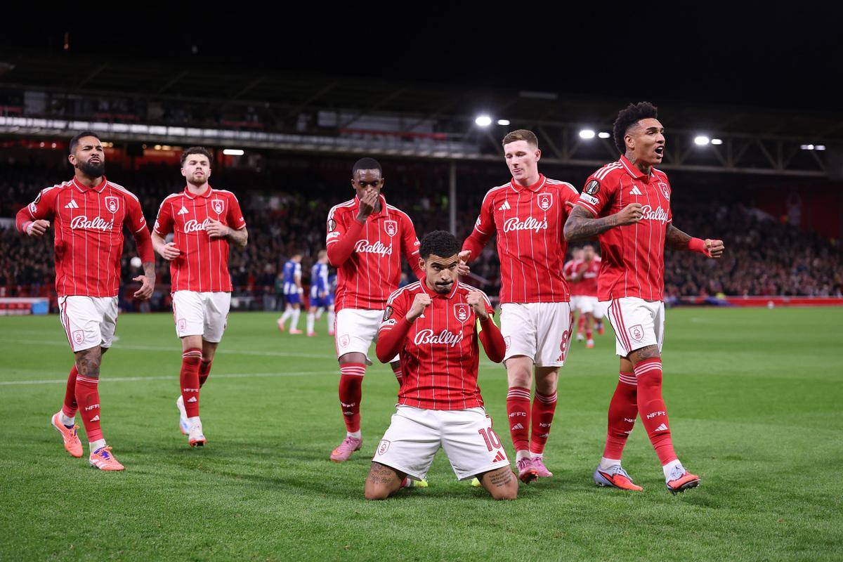 包含门兴格拉德巴赫迎西甲关键赛，赛后调整名单，气氛紧张，控场能力受关注的词条-九游娱乐