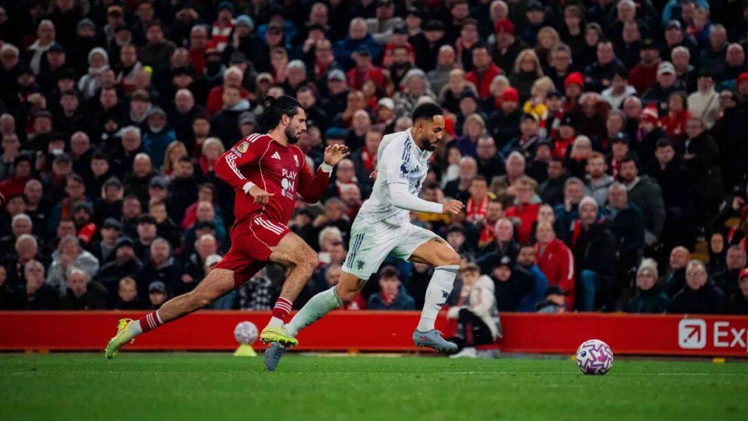 风云突变巴黎圣日耳曼赛前队长鼓劲，NBA季后赛版图或变，球迷炸锅，临场指挥获称赞的简单介绍