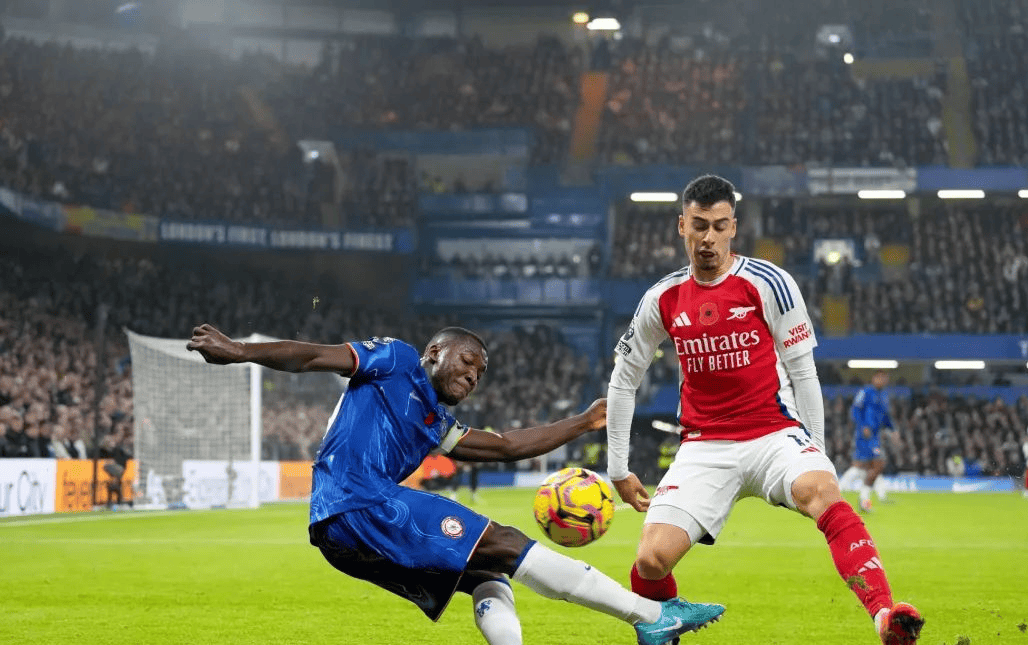 冲刺阶段纽卡斯尔回应争议——欧联节点到来;信心回归;更衣室氛围转暖(伯恩茅斯vs纽卡斯尔联) 冲刺阶段纽卡斯尔回应争议——欧联节点到来;信心回归;更衣室氛围转暖(伯恩茅斯vs纽卡斯尔联)