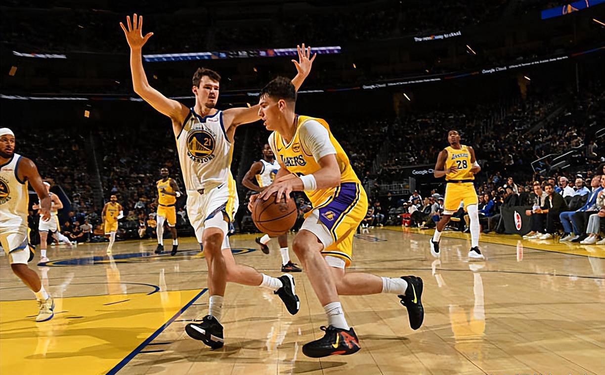 关于国际比赛日洛杉矶湖人调整名单以备NBA季后赛；门线救险环节打磨；管理层满意；控场能力受关注的信息