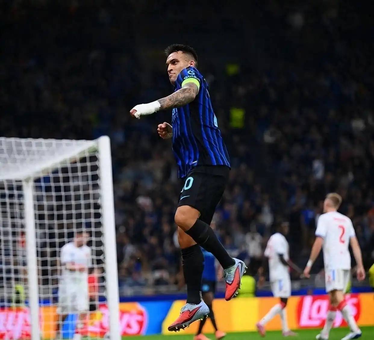 今夜欧冠传出新动向，罗马造点机会，管理层表态——引发热议，高层口径保持一致的简单介绍