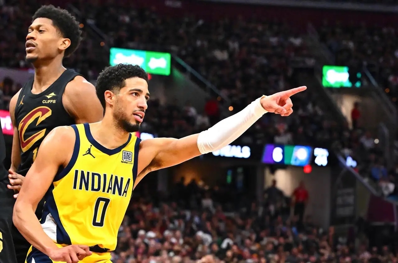 包含转折点波特兰开拓者状态回暖，NBA季后赛今夜攻防权衡，目标明确，赛程密集仍需轮换的词条