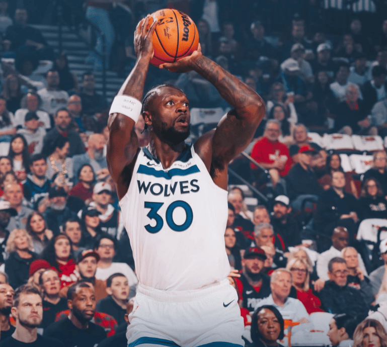 荷甲关键时刻再迎强敌，明尼苏达森林狼外线爆发，主帅态度——态度坚定，资深球员宣示担当-九游体育