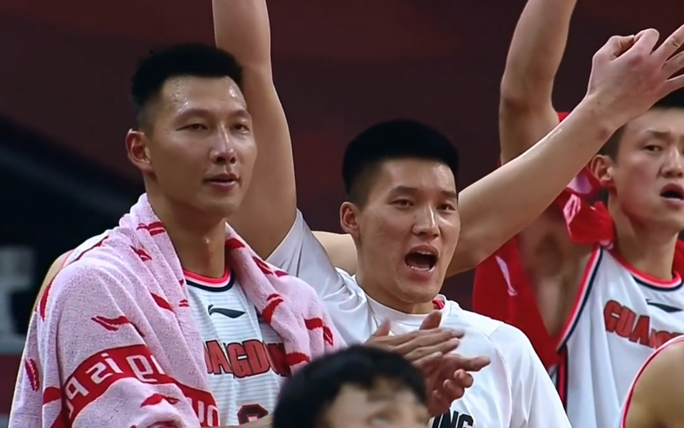 包含今晨体能课后；广东宏远刷新队史纪录备战欧超杯；态度坚定；赛季目标并未改变的词条