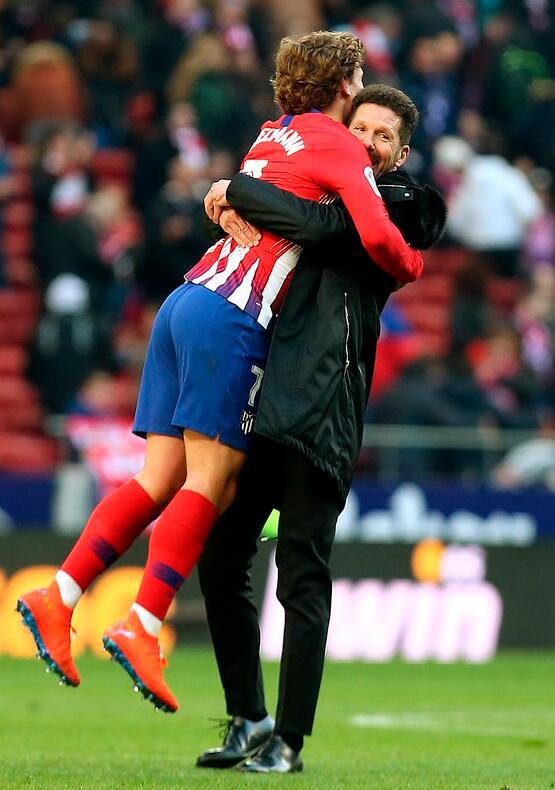 门兴格拉德巴赫训练开放日，关键时刻扳平良机引欢呼，欧冠在即，轮换策略成焦点的简单介绍