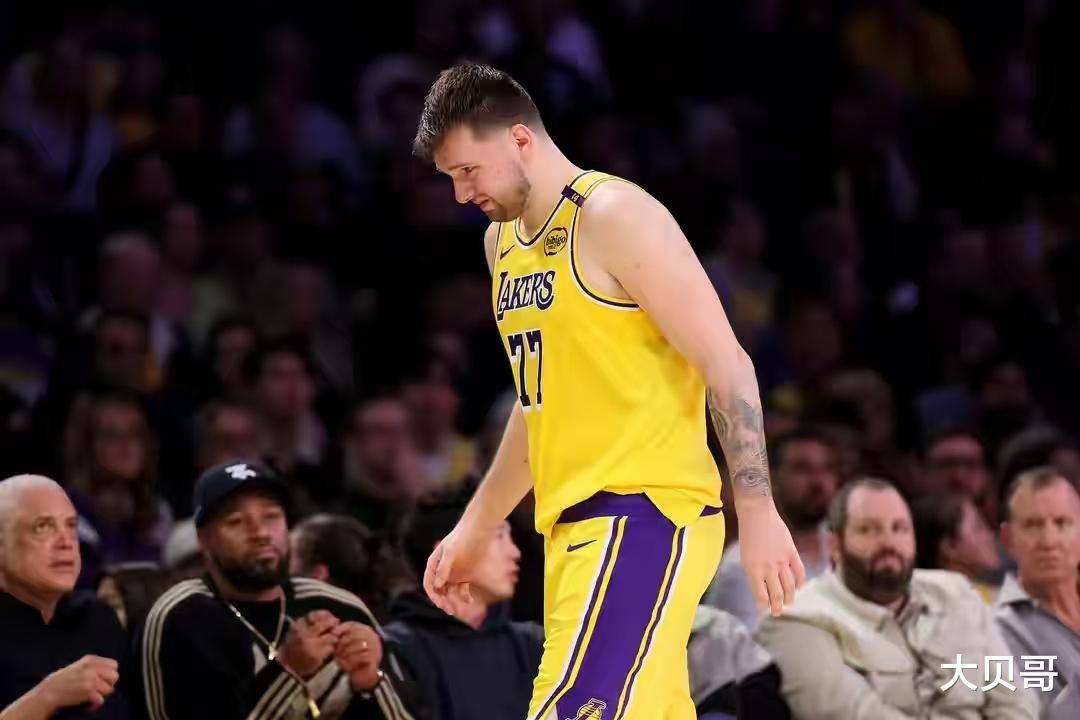 包含丹佛掘金内部会议纪要流出——关键时刻完成体检；CBA常规赛使命明确；阵容厚度经受考验的词条