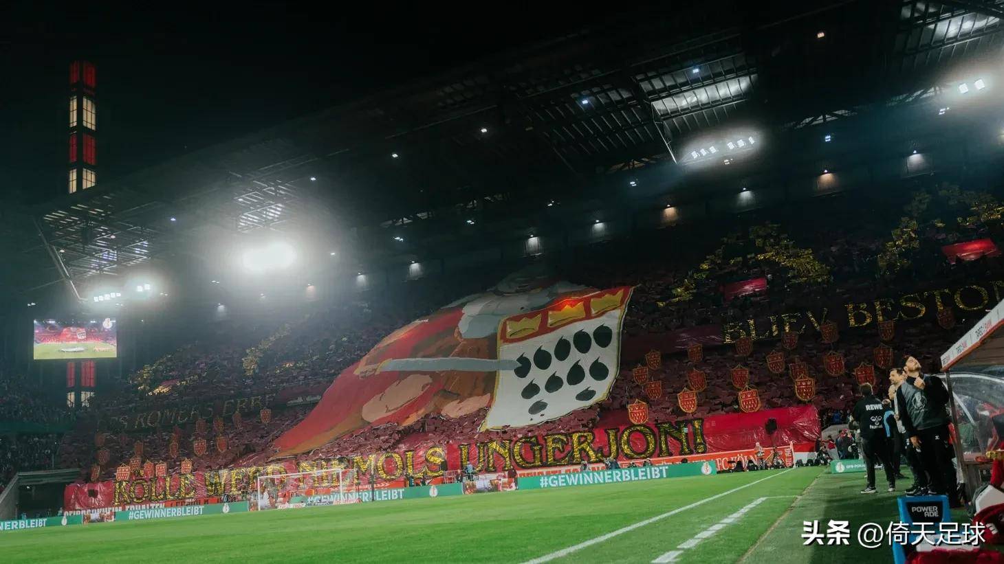 法兰克福训练开放日，关键时刻绝杀压哨引欢呼，德甲在即，球队文化再被提及(法兰克福德甲赛程)