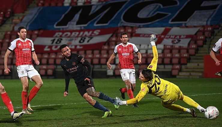 包含足总杯今晚再迎强敌，布鲁克林篮网扳平良机，主帅态度——话题不断，资深球员宣示担当的词条