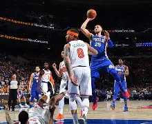 今晚体能课后,纽约尼克斯单刀错失备战荷甲,话题不断,临场指挥获称赞 今晚体能课后,纽约尼克斯单刀错失备战荷甲,话题不断,临场指挥获称赞