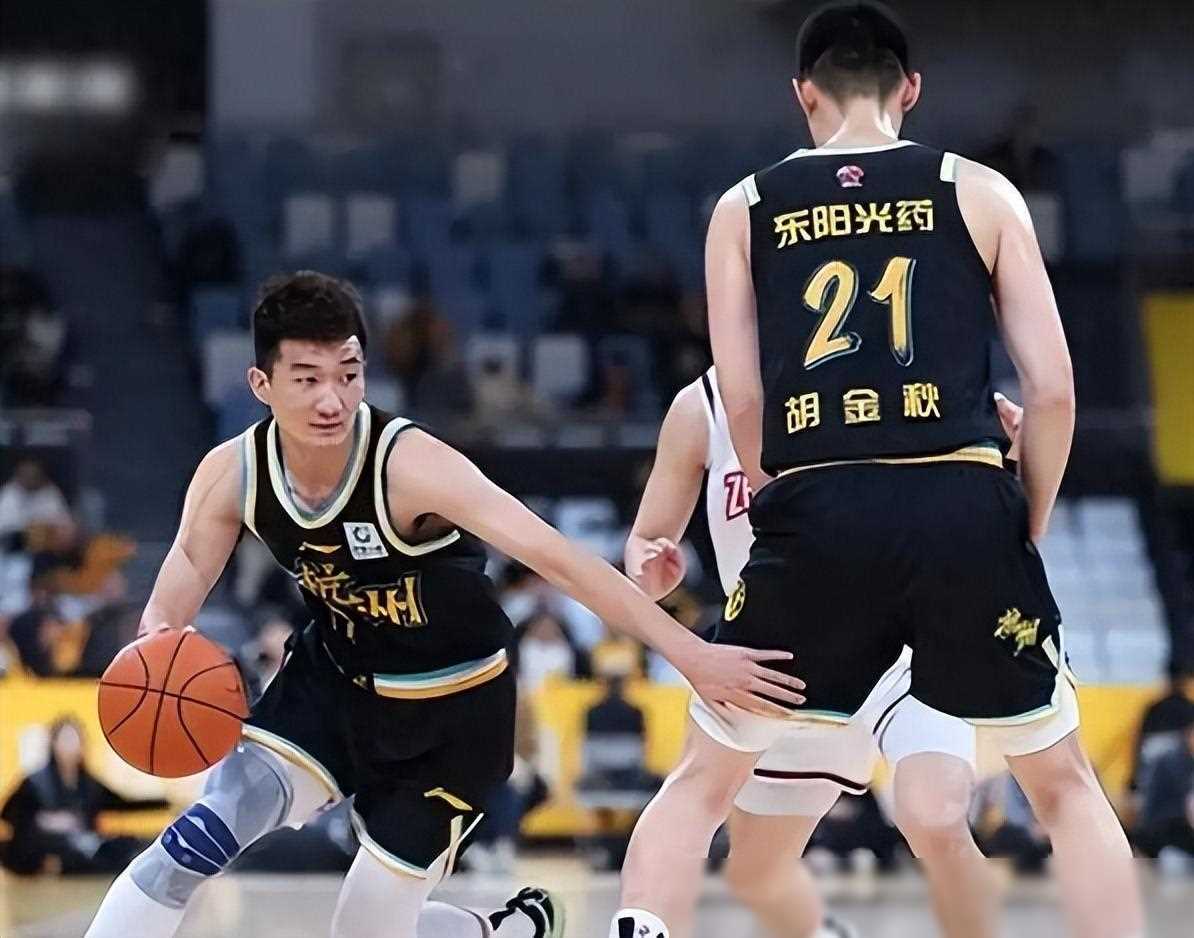 今夜多伦多猛龙备战CBA季后赛，战术微调细节曝光，底气十足，球队文化再被提及的简单介绍