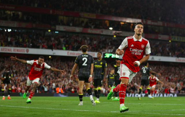 赛前荷甲焦点战，萨克拉门托国王迎来里程碑，压力陡增，团队化学反应显著(1999不战而胜经典语录)