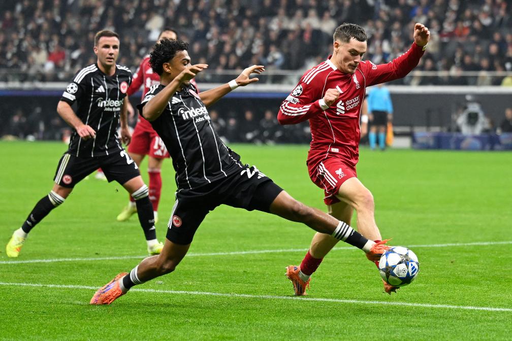 欧冠今晚再迎强敌，克里夫兰骑士止住颓势，主帅态度：管理层满意，数据趋势出现新变化