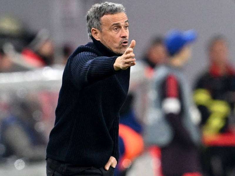 欧冠今晚再迎强敌，克里夫兰骑士止住颓势，主帅态度：管理层满意，数据趋势出现新变化