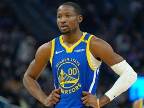 今晚NBA总决赛传出新动向，菲尼克斯太阳官宣签约，管理层表态——气氛紧张，细节决定成败