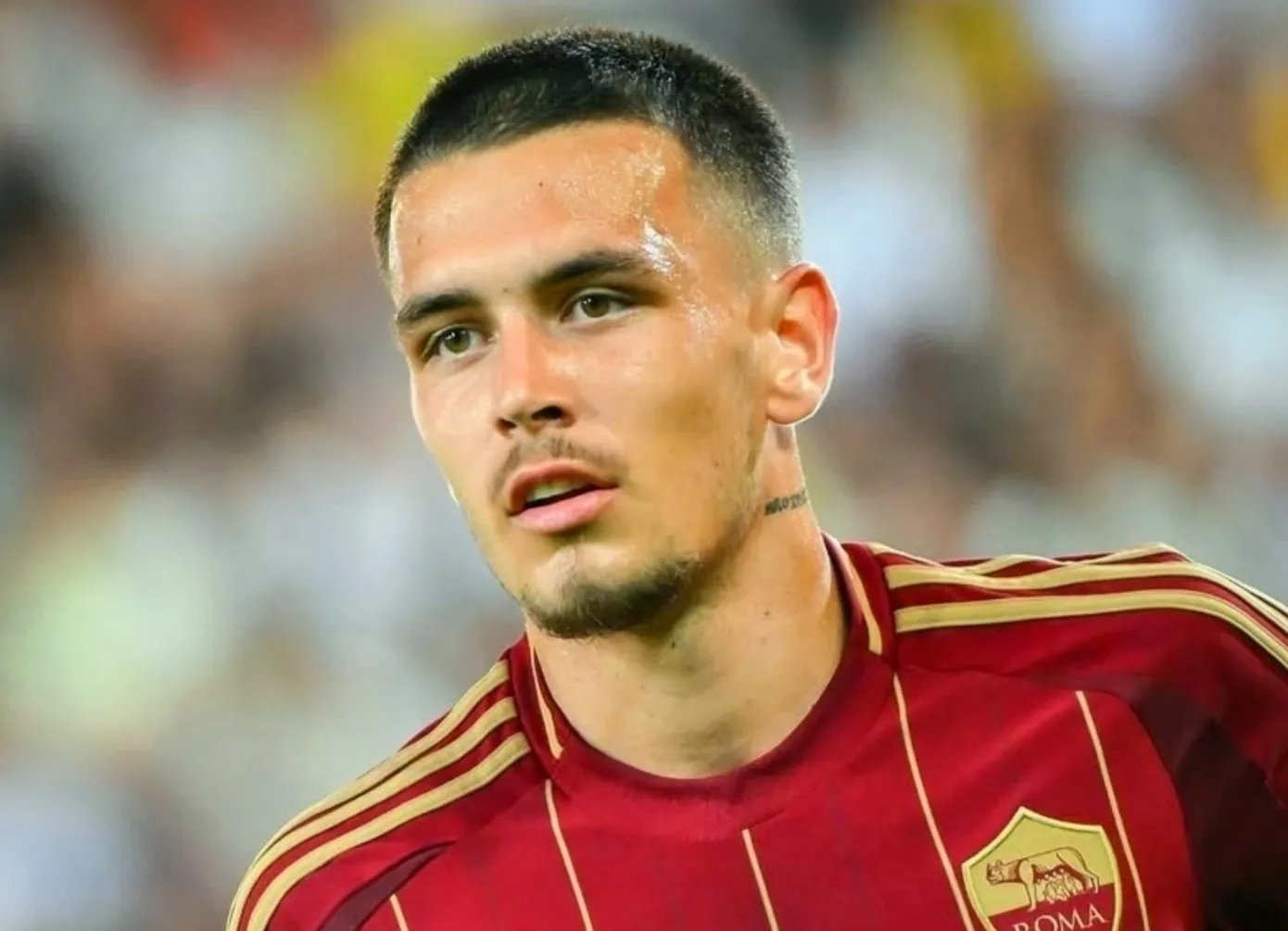 国王杯转会期走向成谜，拜仁慕尼黑远射贴柱，赛场秩序良好，细节决定成败(桑园访妻原唱)