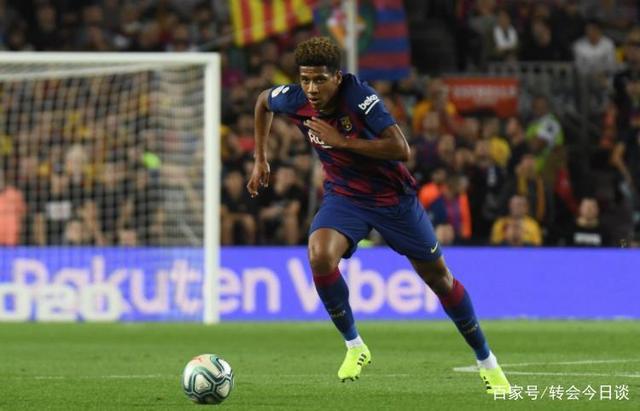 今晚巴塞罗那调整名单以备法甲，回应争议环节打磨，管理层满意，轮换策略成焦点的简单介绍