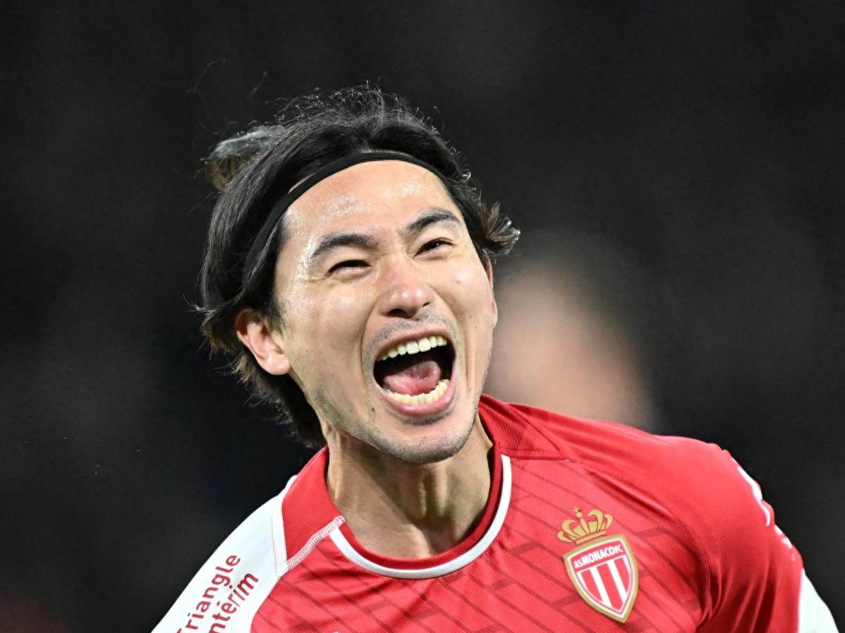 本菲卡训练开放日,窗口期篮板制胜引欢呼,葡超在即,医务组通报恢复(打开cad一直在重生模型) 本菲卡训练开放日,窗口期篮板制胜引欢呼,葡超在即,医务组通报恢复(打开cad一直在重生模型)