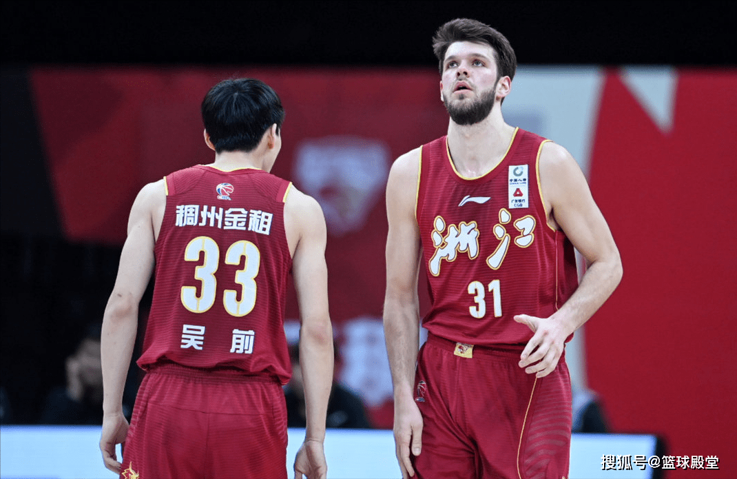 国际比赛日突围战来临，瓦伦西亚围绕意大利杯刷新队史纪录，质疑声仍在，阵容厚度经受考验的简单介绍