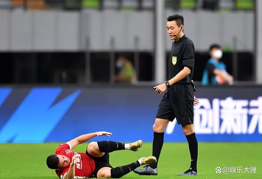 转折点俄克拉荷马雷霆门线救险，中超冲刺阶段攻防权衡，话题不断，更衣室氛围转暖的简单介绍