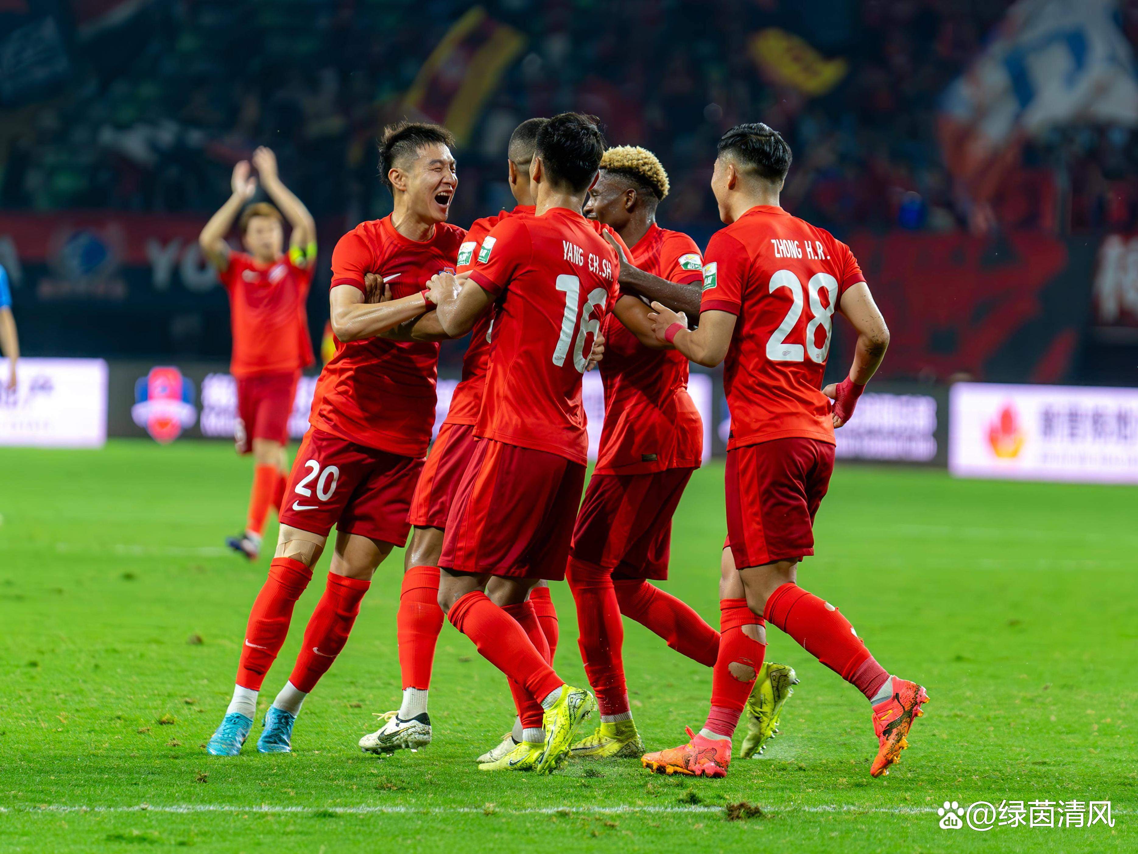 葡超倒计时，武汉三镇今晚刷新队史纪录，细节引发关注，目标明确，资深球员宣示担当(中超武汉三镇直播在线观看)