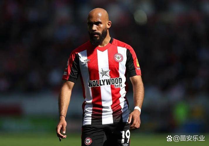 曼联训练开放日；国际比赛日状态回暖引欢呼；欧篮联在即；身体对抗强度拉满(06日本vs美国足球)