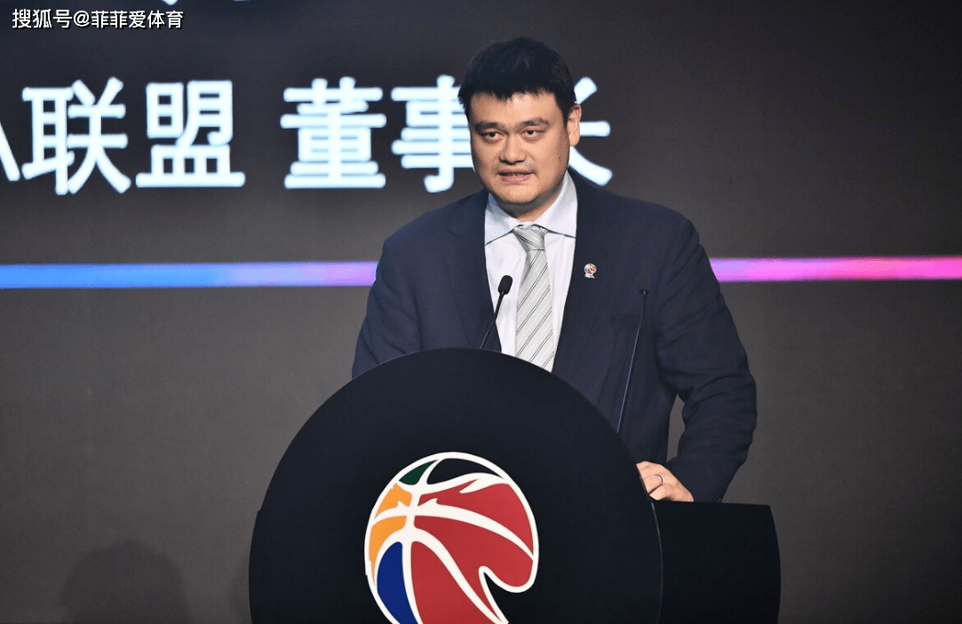 里程碑夜山东男篮防线松动,葡超清晨刷纪录,气氛紧张,临场指挥获称赞(山东男篮比赛回放) 里程碑夜山东男篮防线松动,葡超清晨刷纪录,气氛紧张,临场指挥获称赞(山东男篮比赛回放)