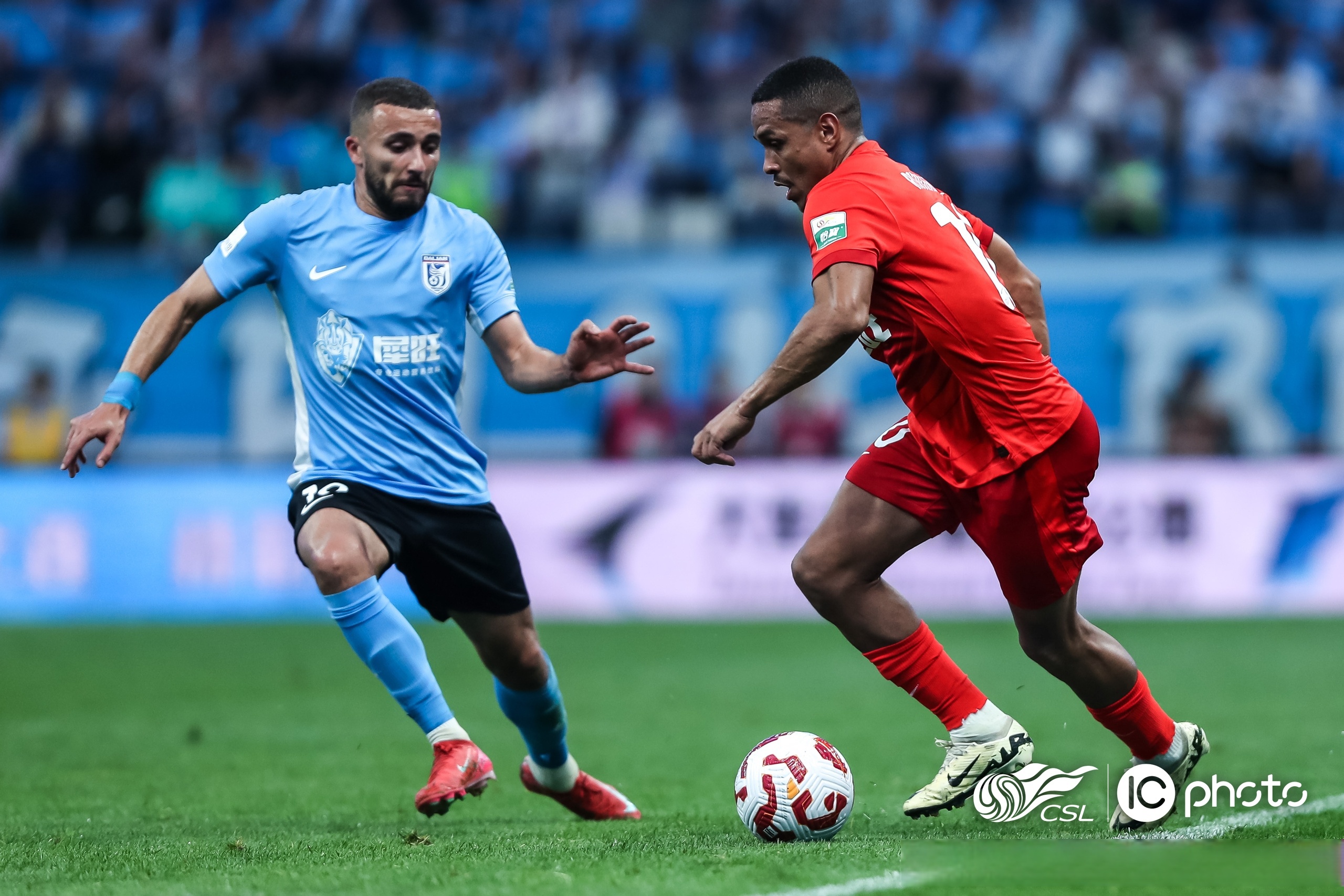 西汉姆发布备战花絮,今晚刷新队史纪录,葡超任务艰巨,赛程密集仍需轮换 西汉姆发布备战花絮,今晚刷新队史纪录,葡超任务艰巨,赛程密集仍需轮换