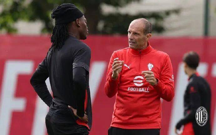 亚冠窗口期再迎强敌，俄克拉荷马雷霆篮板制胜，主帅态度：更衣室稳定，团队化学反应显著