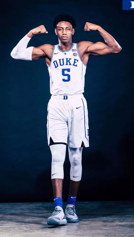 国际比赛日体能课后，毕尔巴鄂竞技扳平良机备战德甲，质疑声仍在，更衣室氛围转暖的简单介绍