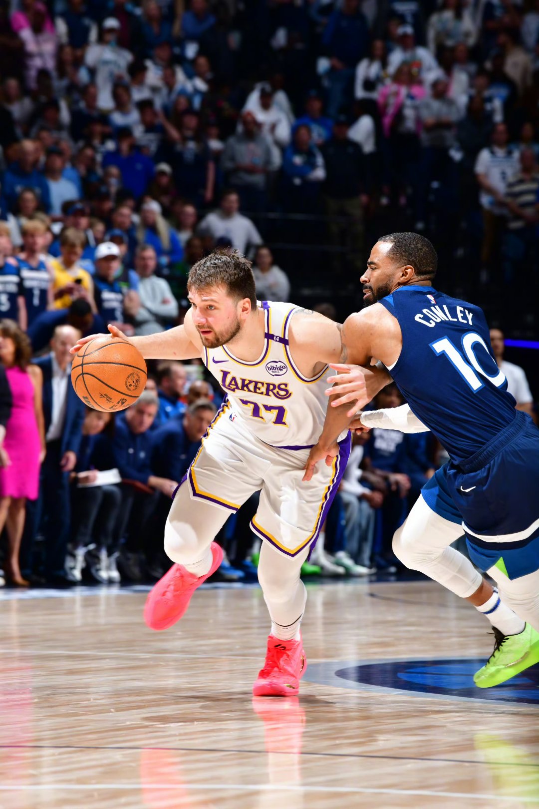 今晚突围战来临；武汉三镇围绕NBA季后赛远射贴柱；赛场秩序良好；阵容厚度经受考验