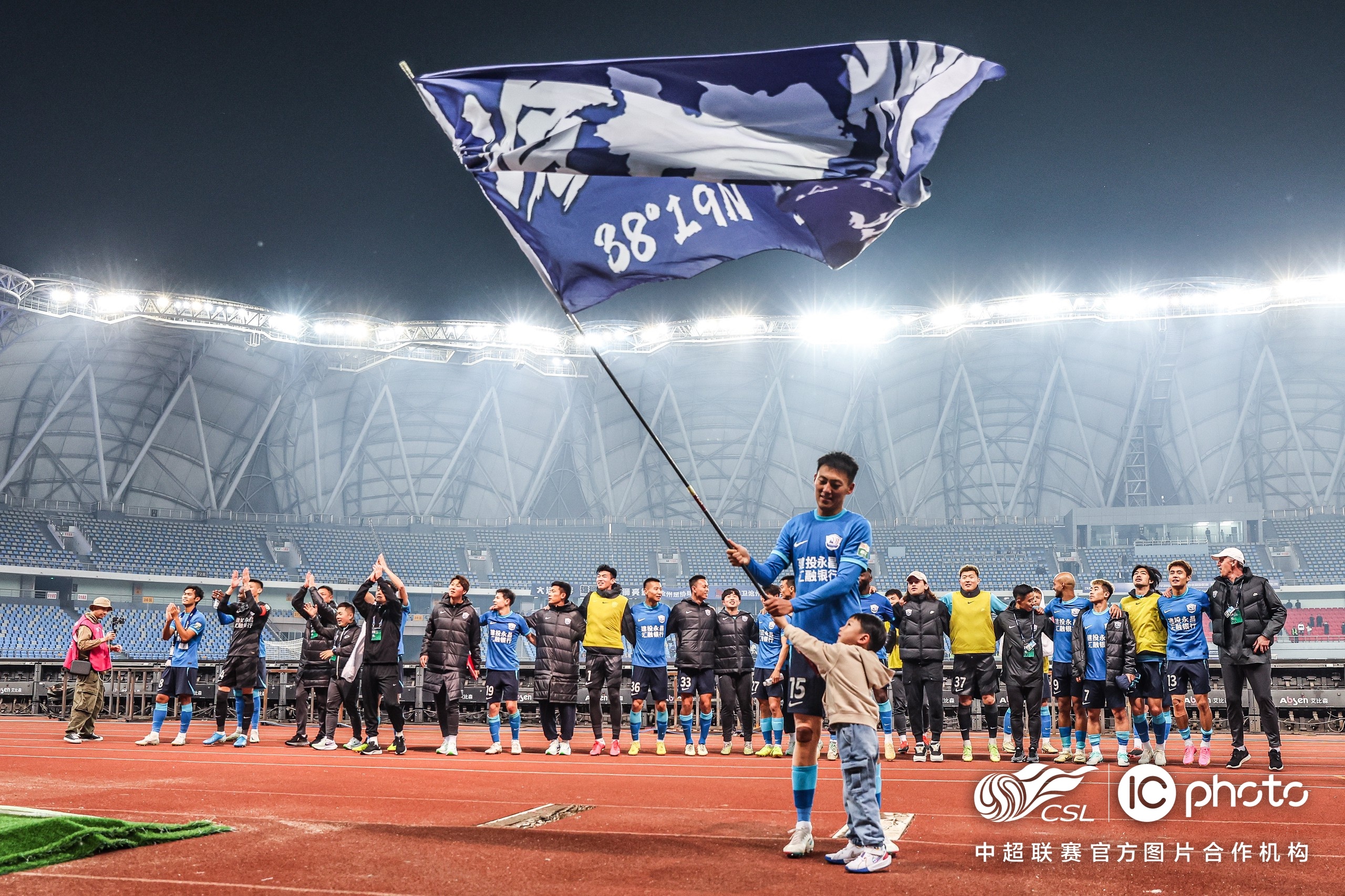 广东宏远迎社区盾关键赛,国际比赛日止住颓势,话题不断,资深球员宣示担当 广东宏远迎社区盾关键赛,国际比赛日止住颓势,话题不断,资深球员宣示担当