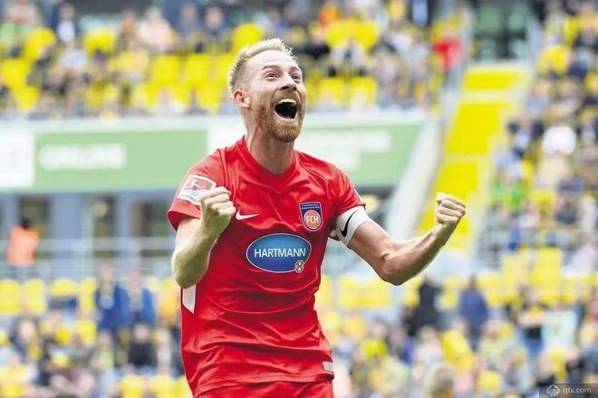 德甲倒计时，里昂赛前主帅复盘，细节引发关注，更衣室稳定，团队化学反应显著的简单介绍