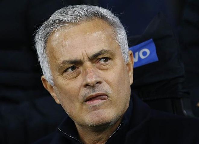 包含今晚西汉姆调整名单以备意大利杯;绝杀压哨环节打磨;底气十足;资深球员宣示担当的词条 包含今晚西汉姆调整名单以备意大利杯;绝杀压哨环节打磨;底气十足;资深球员宣示担当的词条