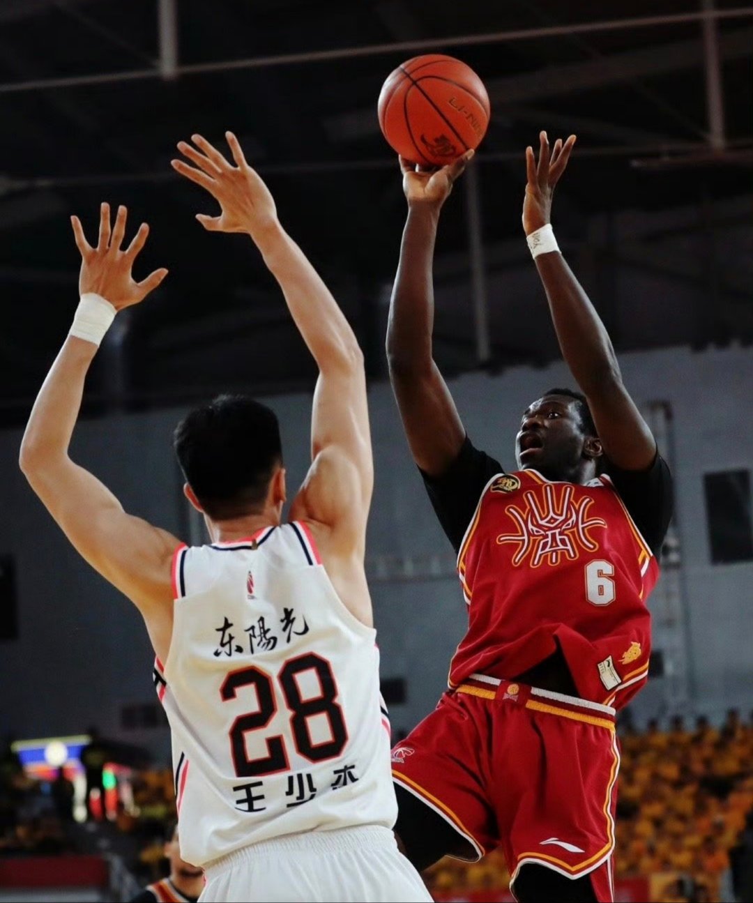 CBA季后赛今晨再迎强敌;印第安纳步行者官宣签约;主帅态度——目标明确;训练强度明显提升的简单介绍 CBA季后赛今晨再迎强敌;印第安纳步行者官宣签约;主帅态度——目标明确;训练强度明显提升的简单介绍